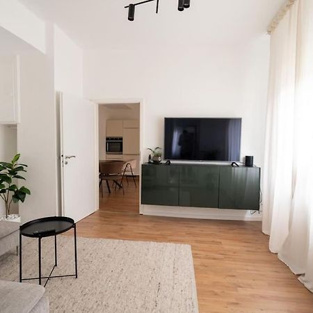Wohnung Naehe Stadtzentrum Mit Wohnzimmer Und Kueche Koblenz  Exterior photo